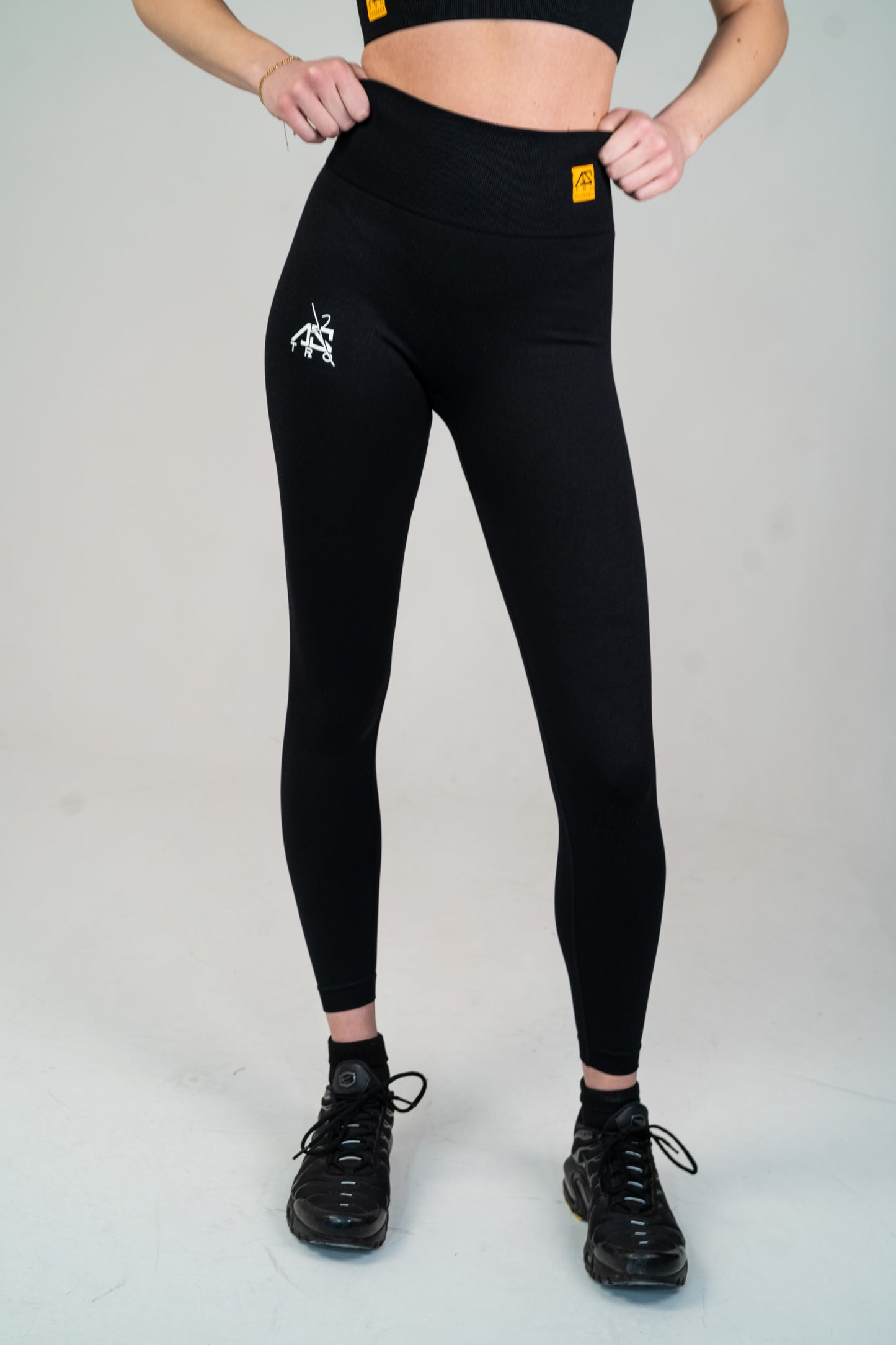 Lift counter seamless leggings